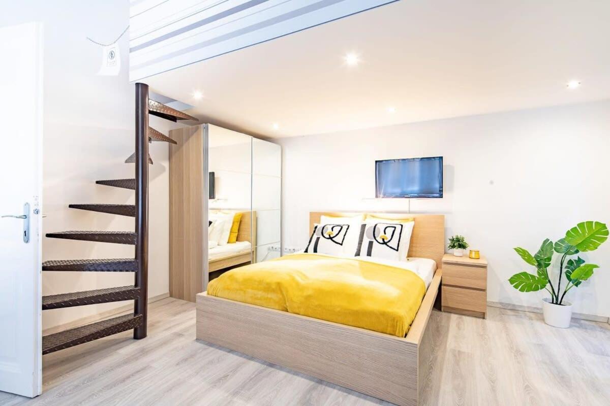 Central - Large - Comfy Budapest Exterior photo